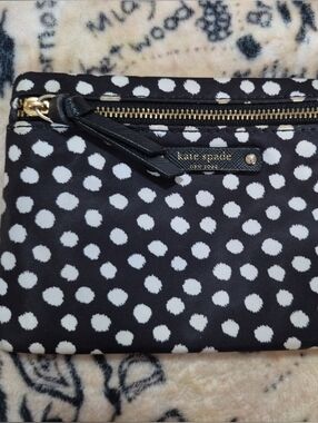 Kate Spade New York Small Drewe Wilson Road Musical Dots Zipper Pouch